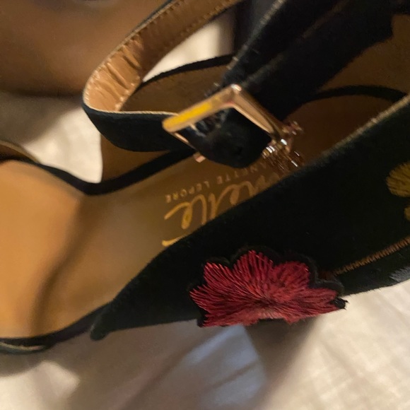 Black sandals - Picture 6 of 15